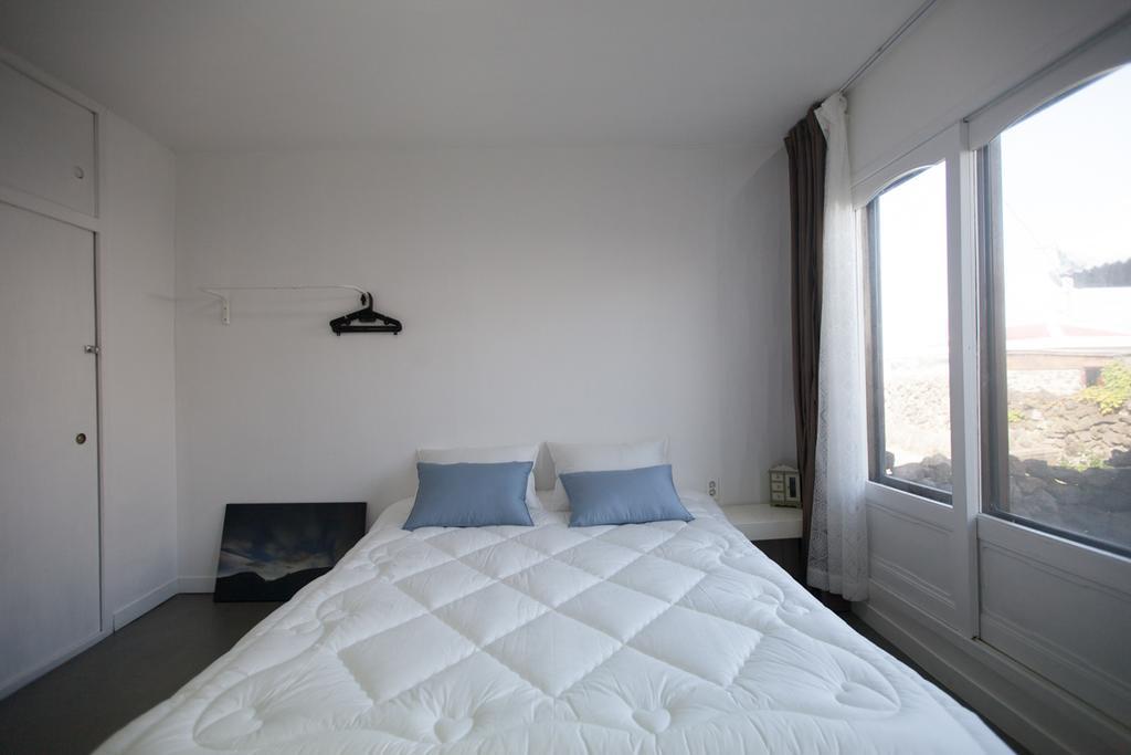 Choonhee Pension Jeju Exterior photo
